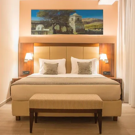 Xenon & Hotel 4*