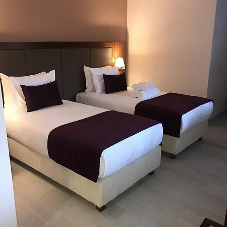 Otel Xenon & 4*