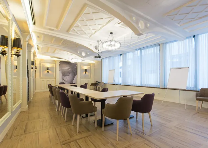 Ξενοδοχείο Xenon &