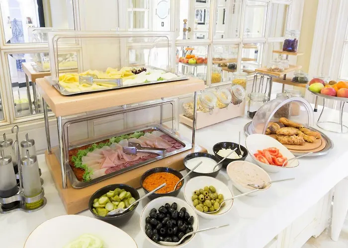 Ξενοδοχείο Xenon & Βελιγράδι