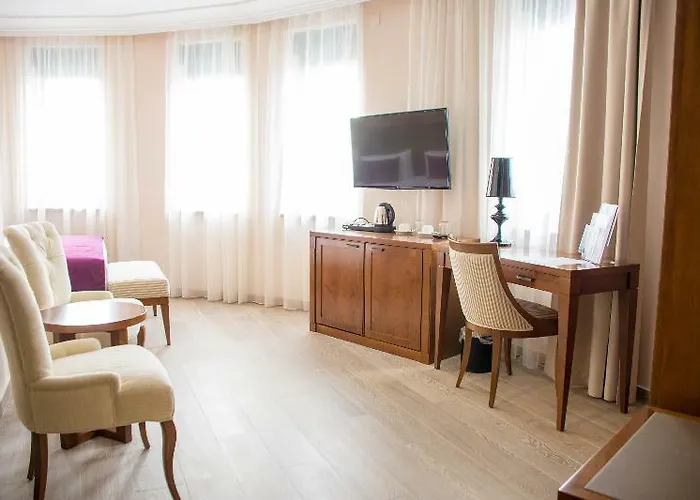 Ξενοδοχείο Xenon &